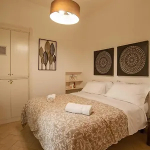 Appartamento Casa Medici Riccardi - 50mt Da Piazza Duomo