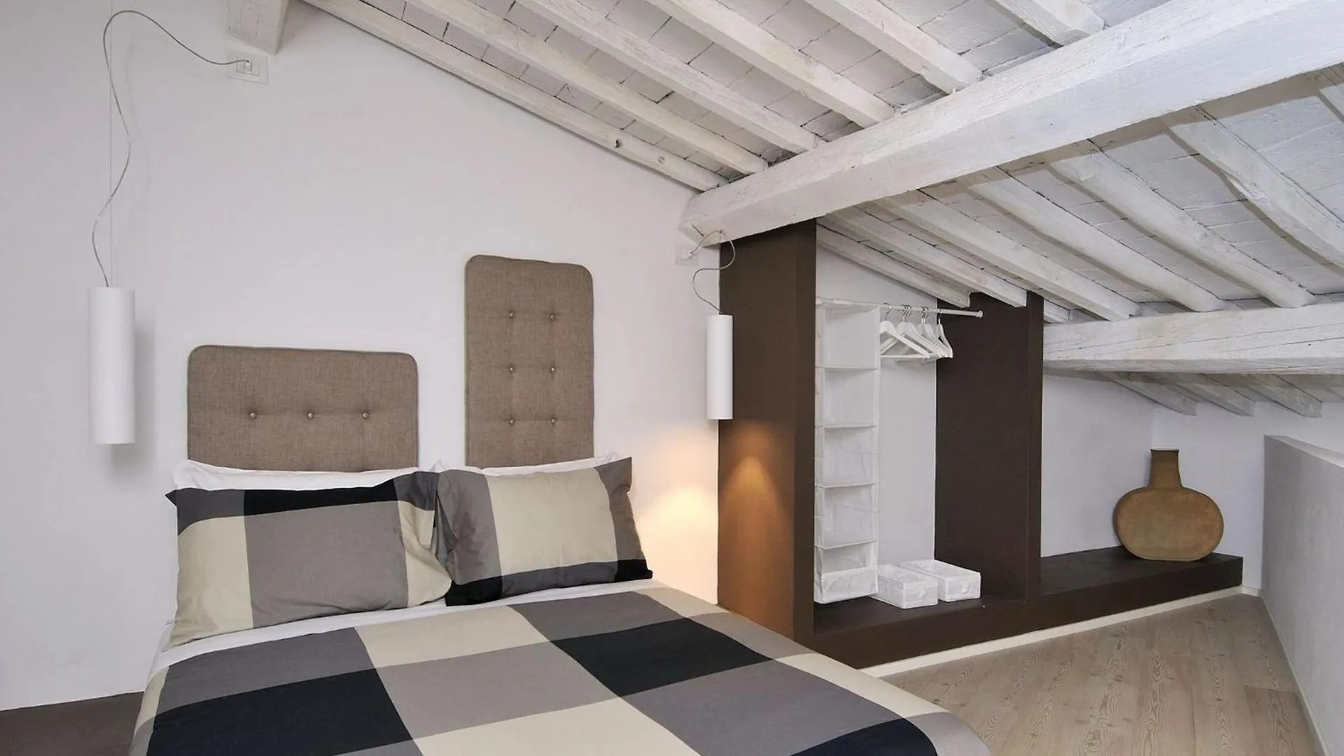 Villa Aruch Florence 2*,